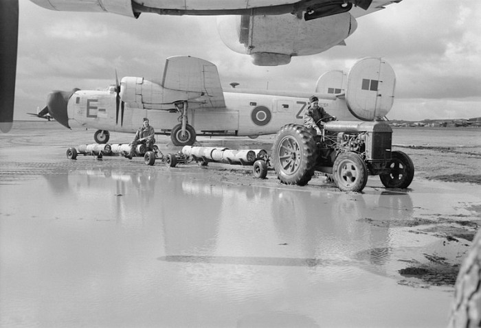 800px-Royal_Air_Force_Coastal_Command-_No._247_Group_Operations_in_the_Azores,_1943-1945._CA109.jpg