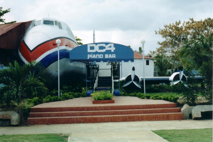 DC-4 Club 03.jpg