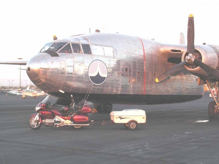 C-119ANDGOLDWING3resize.jpg