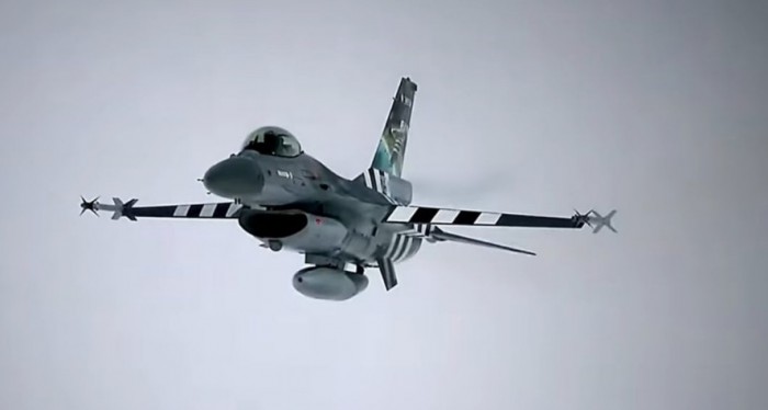 F16stripes2.jpeg