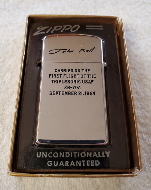 xb70zippo003.jpg