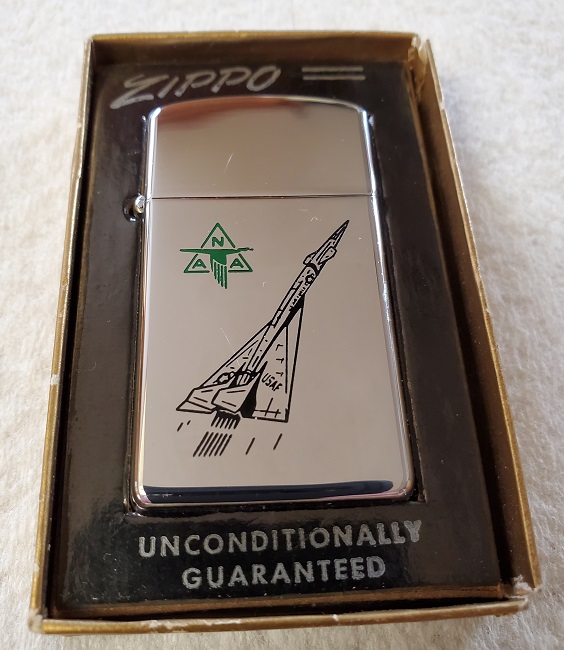 xb70zippo004.jpg