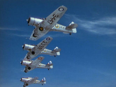 Captains_of_the_Clouds_01.jpg