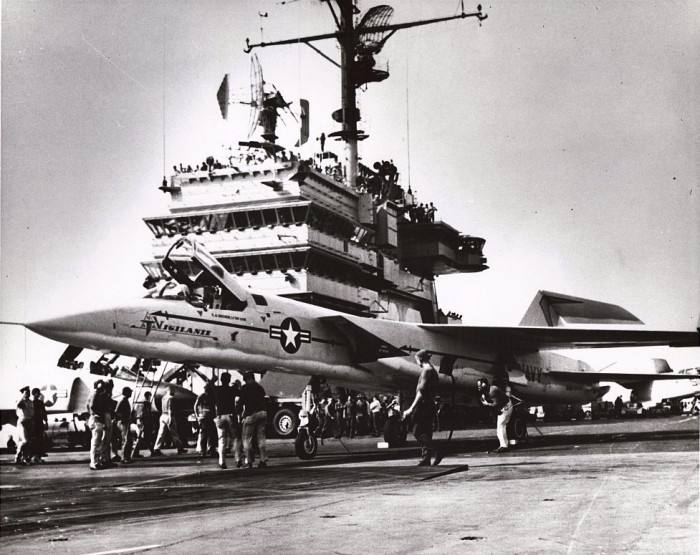 North_American_A3J-1_Vigilante_during_trials_aboard_USS_Saratoga_(CVA-60),_in_July_1960.jpg