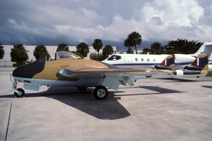 1-dh100n6878d.jpg