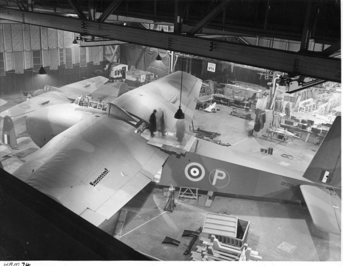 GAL Hangar 2.jpg