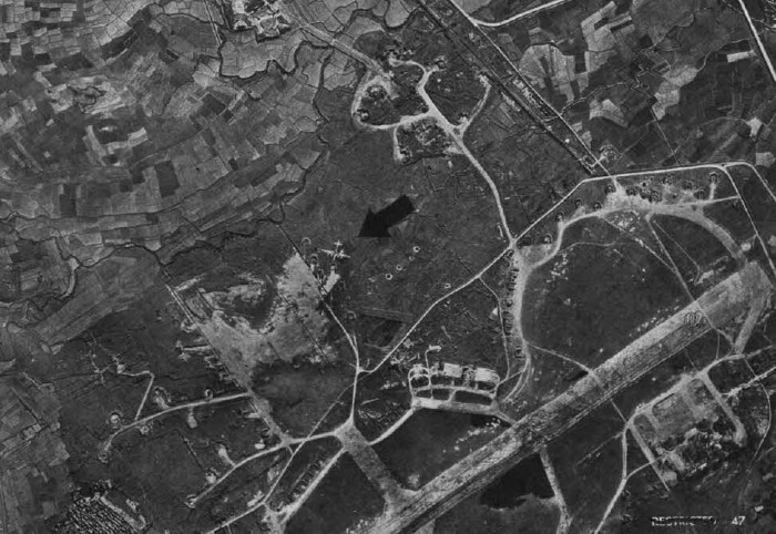 B-29_painted_hong_kong.jpg