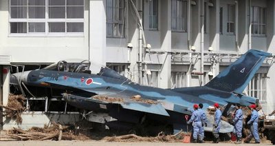 Japan beached F-2.jpg
